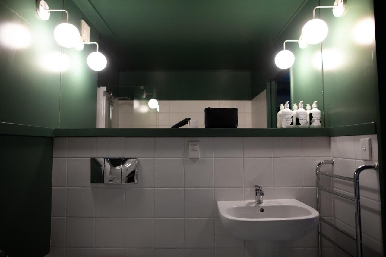 The Central Private Hotel By Naumi Hotels Κουίνσταουν Εξωτερικό φωτογραφία